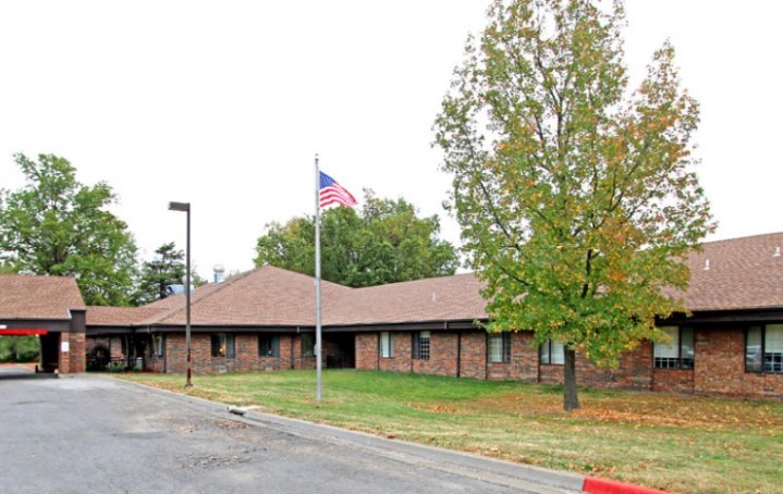 Healing House In Kansas City Mo Bridgewood Health Care Center | Nursing Home | Kansas City Skilled