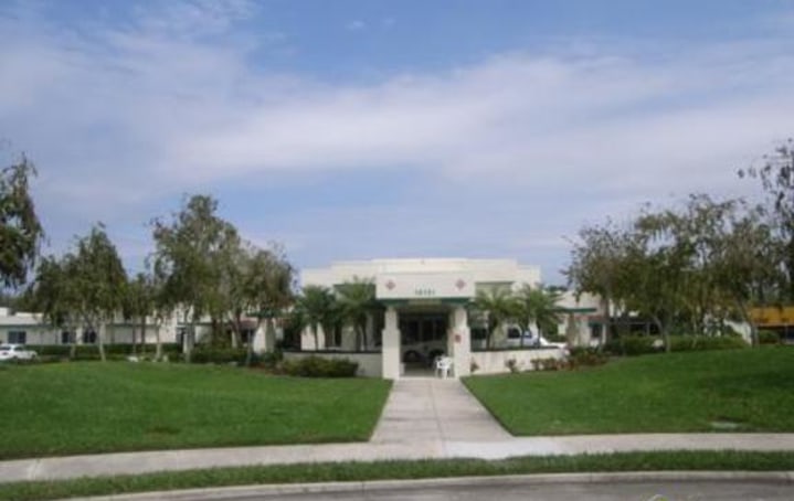 Healthpark Care Center | Nursing Home | Fort Myers Skilled Nursing ...