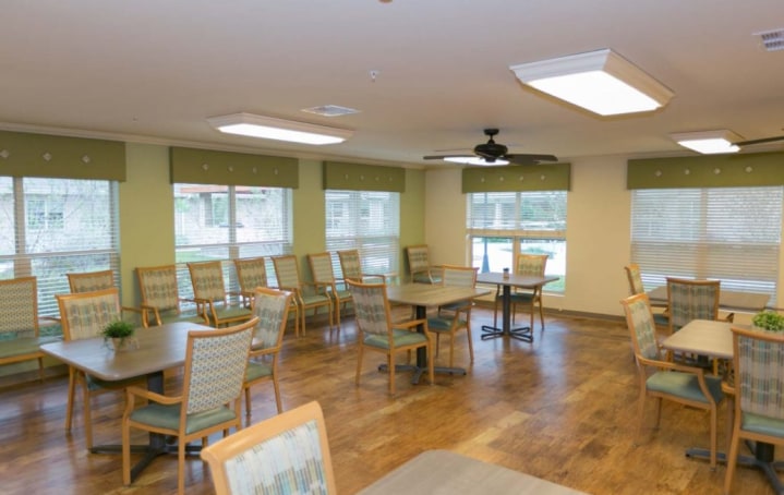 Legend Oaks Healthcare and Rehabilitation - New Br | Nursing Home | New