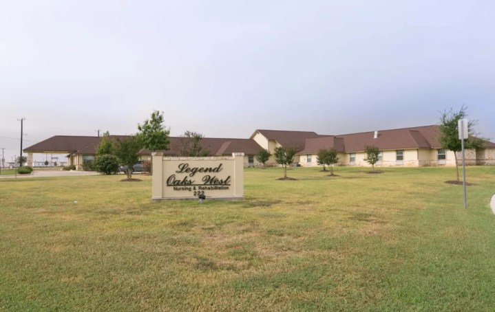 Legend Oaks Healthcare and Rehabilitation - West S | Nursing Home | San