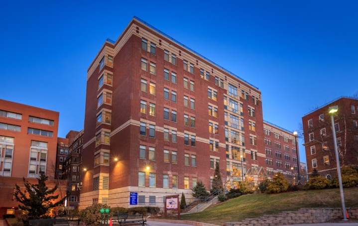 Bronx Gardens Rehab And Nursing Center: Exceptional Care 1 Bronx Gardens Rehab And Nursing Center: Exceptional Care