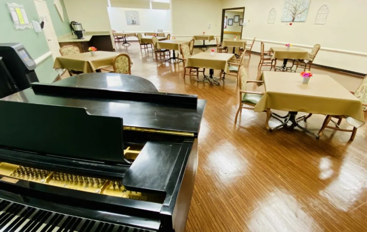 Caraday of Ft. Worth | Nursing Home | Fort Worth Skilled Nursing ...